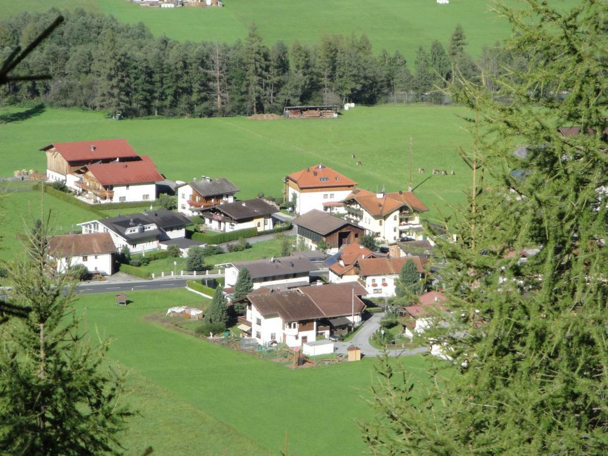 Ferienwohnungen Vier Jahreszeiten Längenfeld Esterno foto
