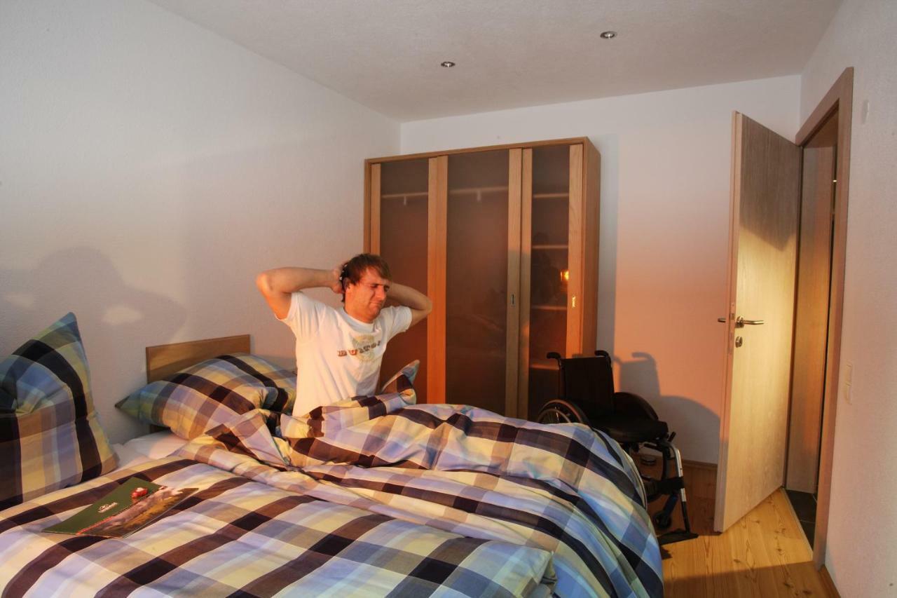 Ferienwohnungen Vier Jahreszeiten Längenfeld Esterno foto